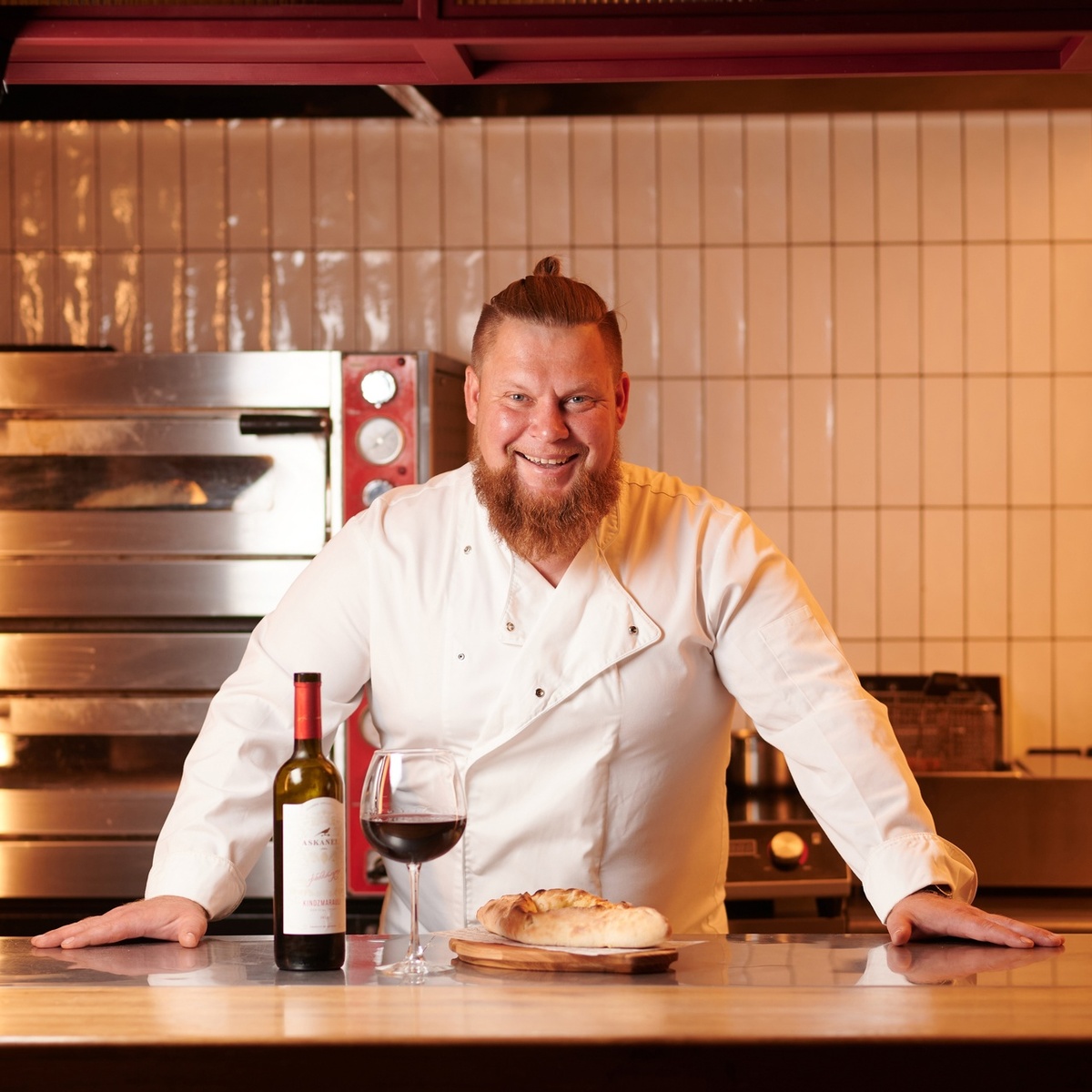 Иван Потрикеев, операционный директор франшизы «Хачапури | выпечка и вино»