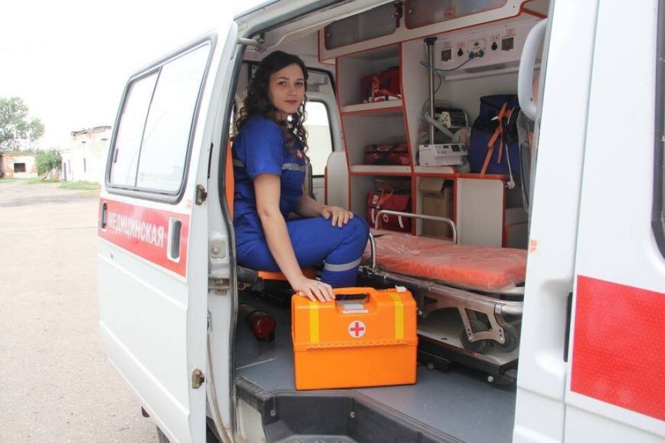    Работники скорой помощи . Источник: Виктор Томенко