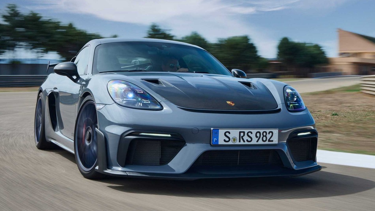    Porsche 718 Cayman GT4 RS. Фото Porsche