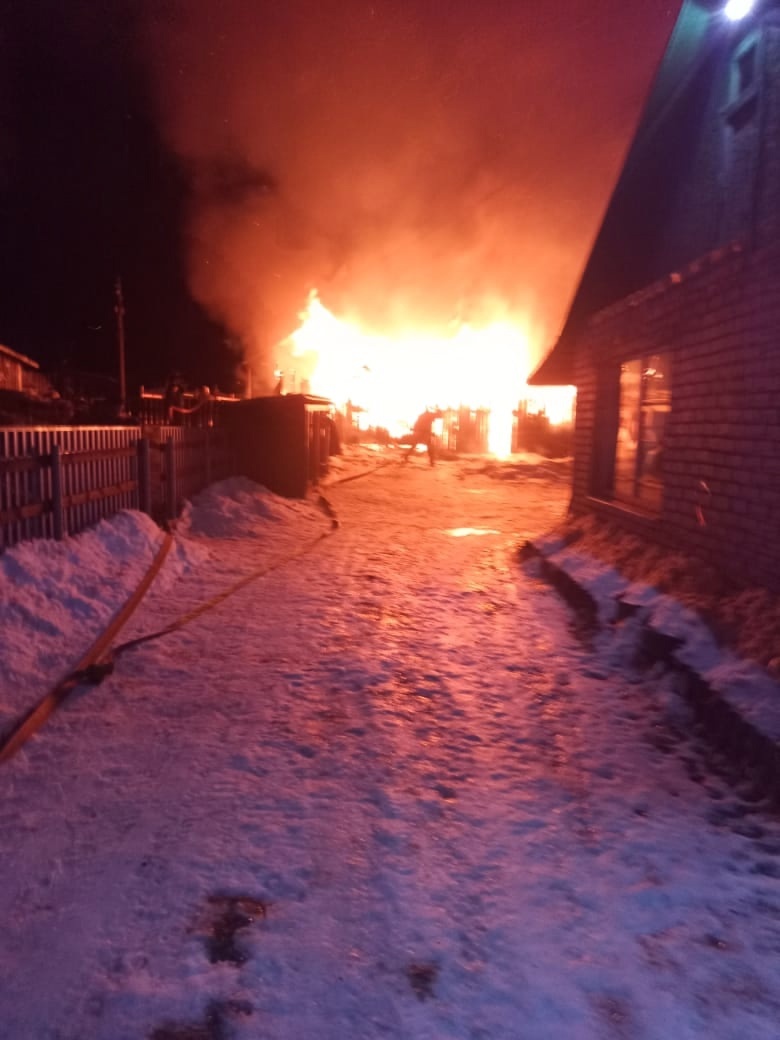    Семья с детьми осталась без крова из-за страшного пожара в КарелииОПС по Беломорскому району