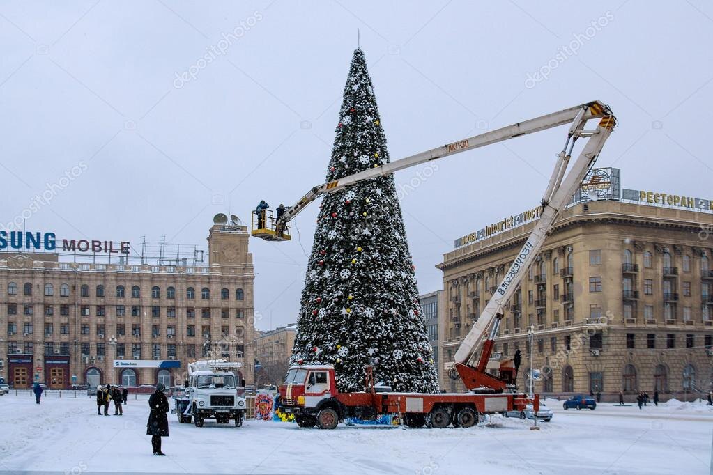 Новогодняя ёлка на площади
