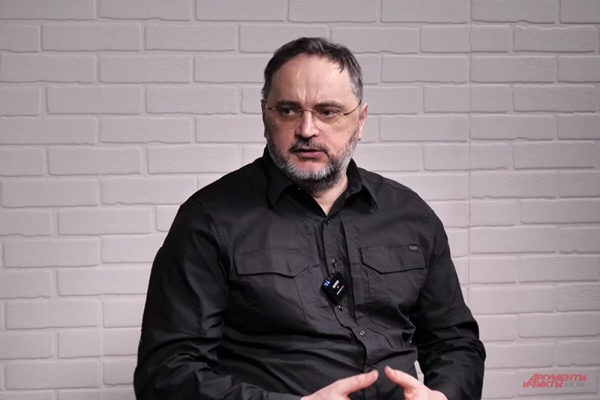    Максим Фадеев.