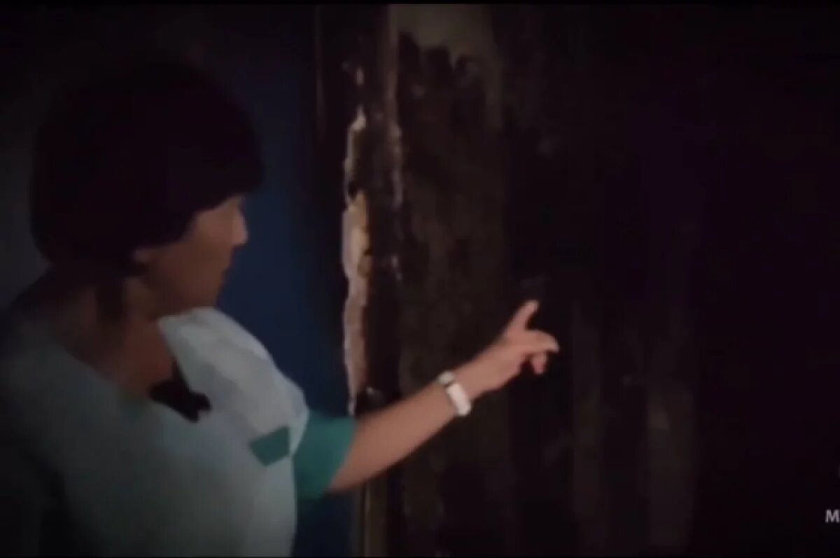    Врач и санитарка ижевской больницы спали пациентов во время пожара