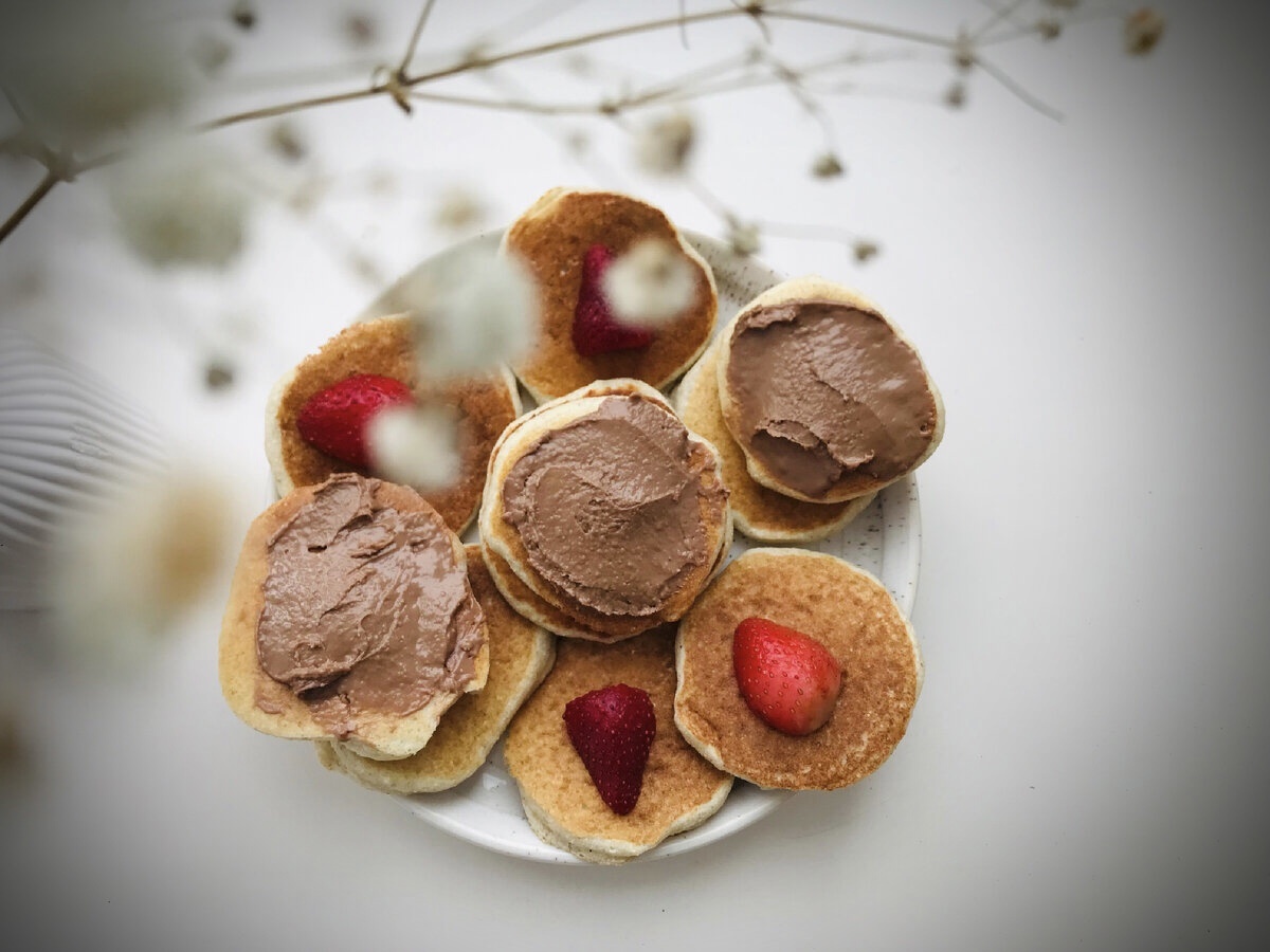 Оладьи с шоколадной пастой