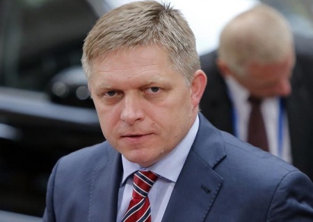    Фицо не собирается прислуживать Зеленскому и пригрозил прекратить поставки электроэнергии на Украину