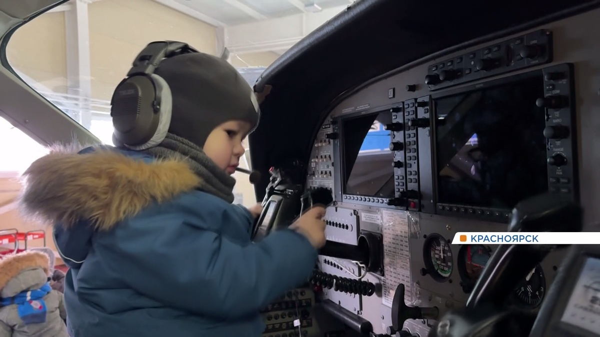     Губернатор Михаил Котюков исполнил мечту 3-летнего Святослава из Красноярска