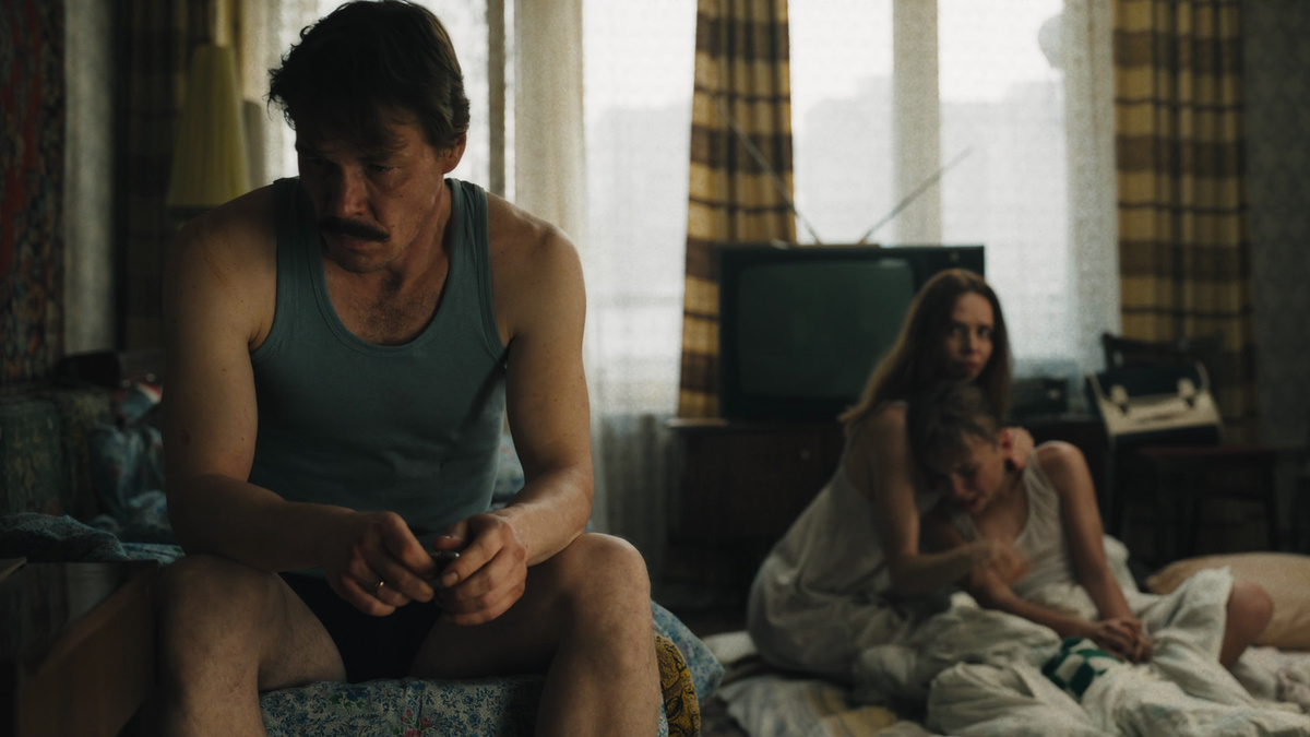    Кадр из сериала «Лихие»