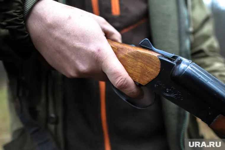 Мэр поселка из ХМАО устроил стрельбу после секс-скандала с его 12-летней дочерью
Фото: Алексей_Гайнов © URA.RU