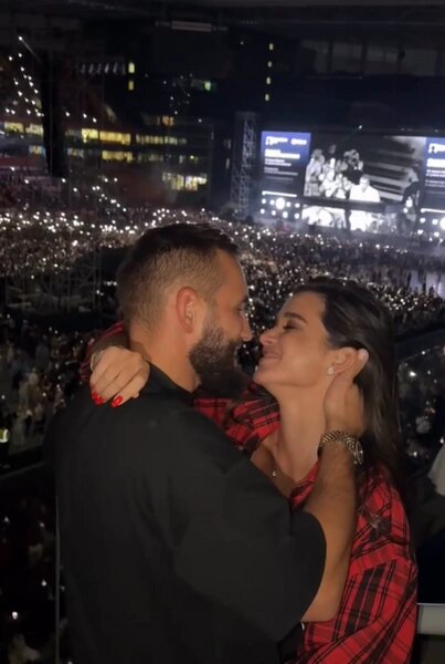 Недавно Николай сделал Ксении предложение руки и сердца, на что она ответила согласием