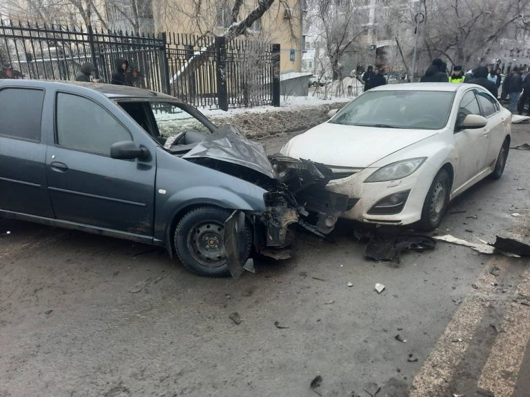    11 автомобилей получили повреждения в результате ДТП в Оренбурге Оренбуржье