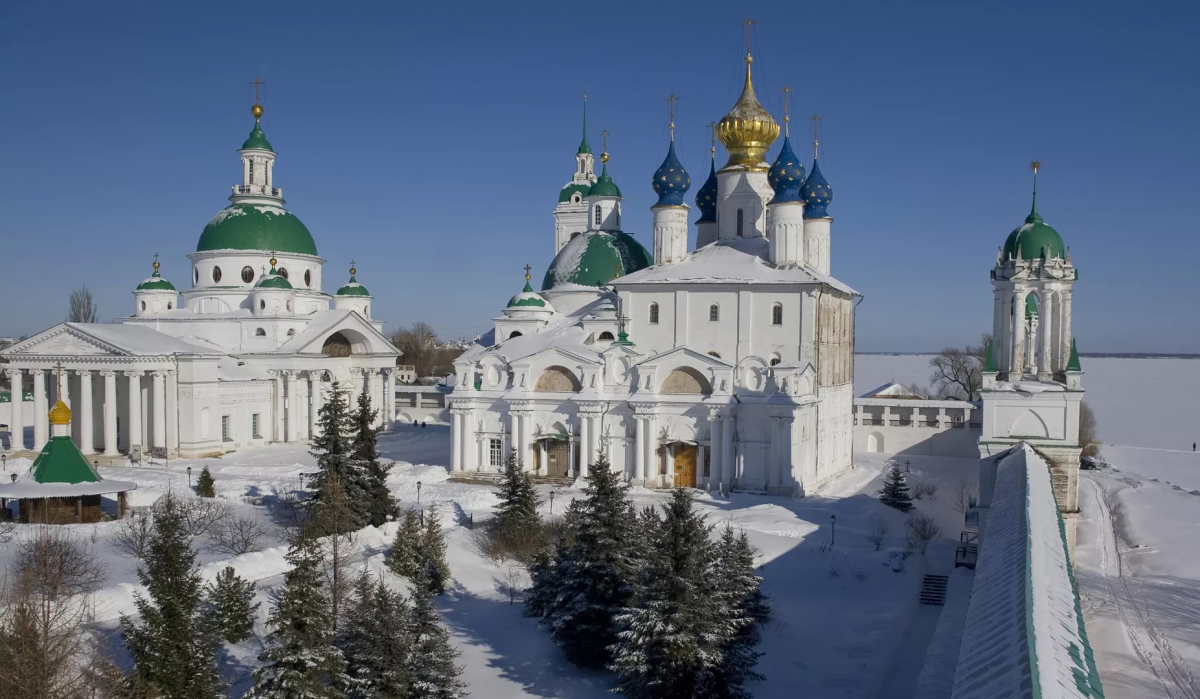     Вид на Спасо-Яковлевский монастырь в Ростове Великом. Источник: © РИА Новости Автор фото: Артем Житенев