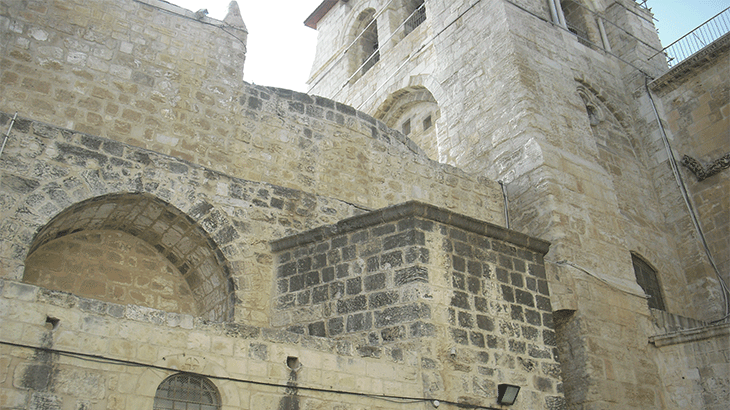 Стены Храма.