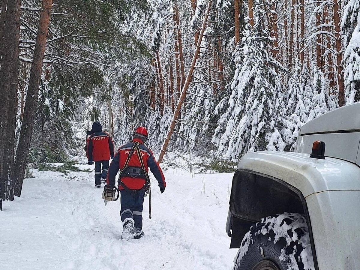 Более 53 тысяч энергетиков обеспечат бесперебойное энергоснабжение в праздничные дни.  Фото: Фото: «Россети Урал»