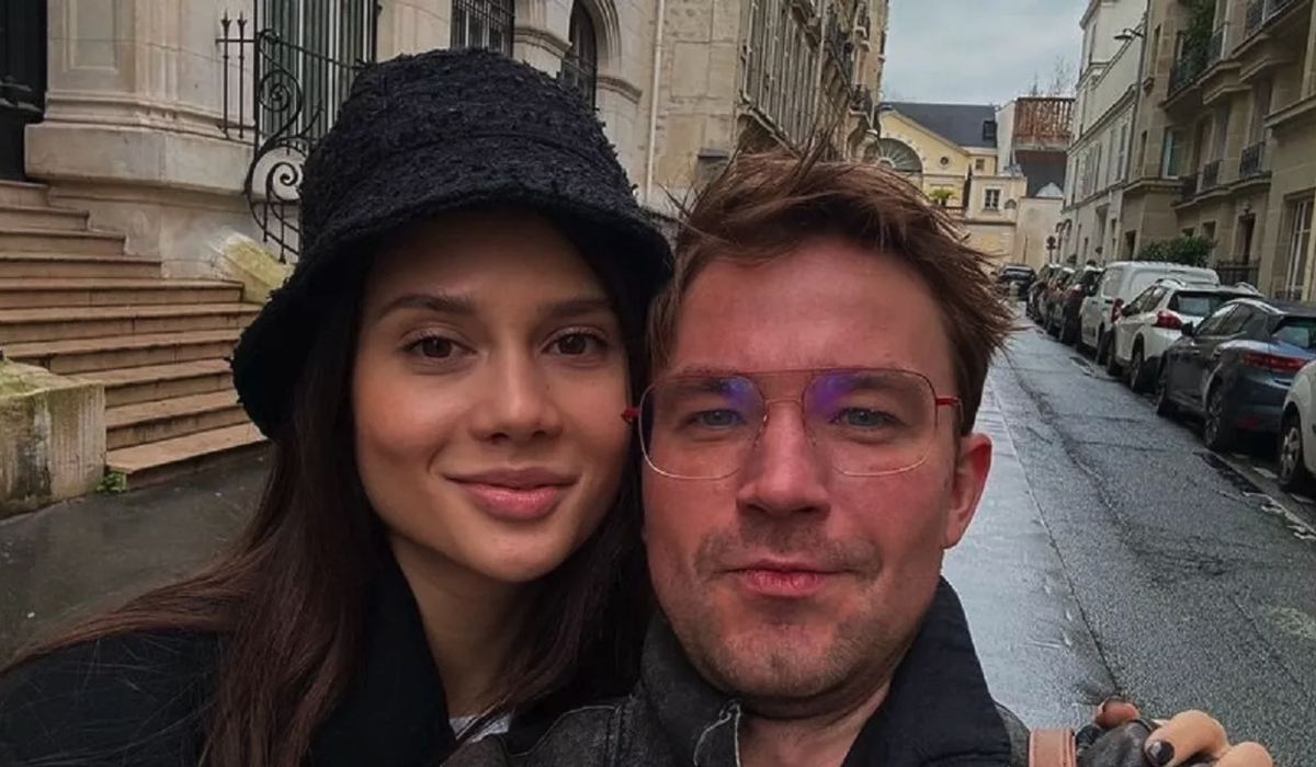    Александр Петров с женой. Фото: соцсети