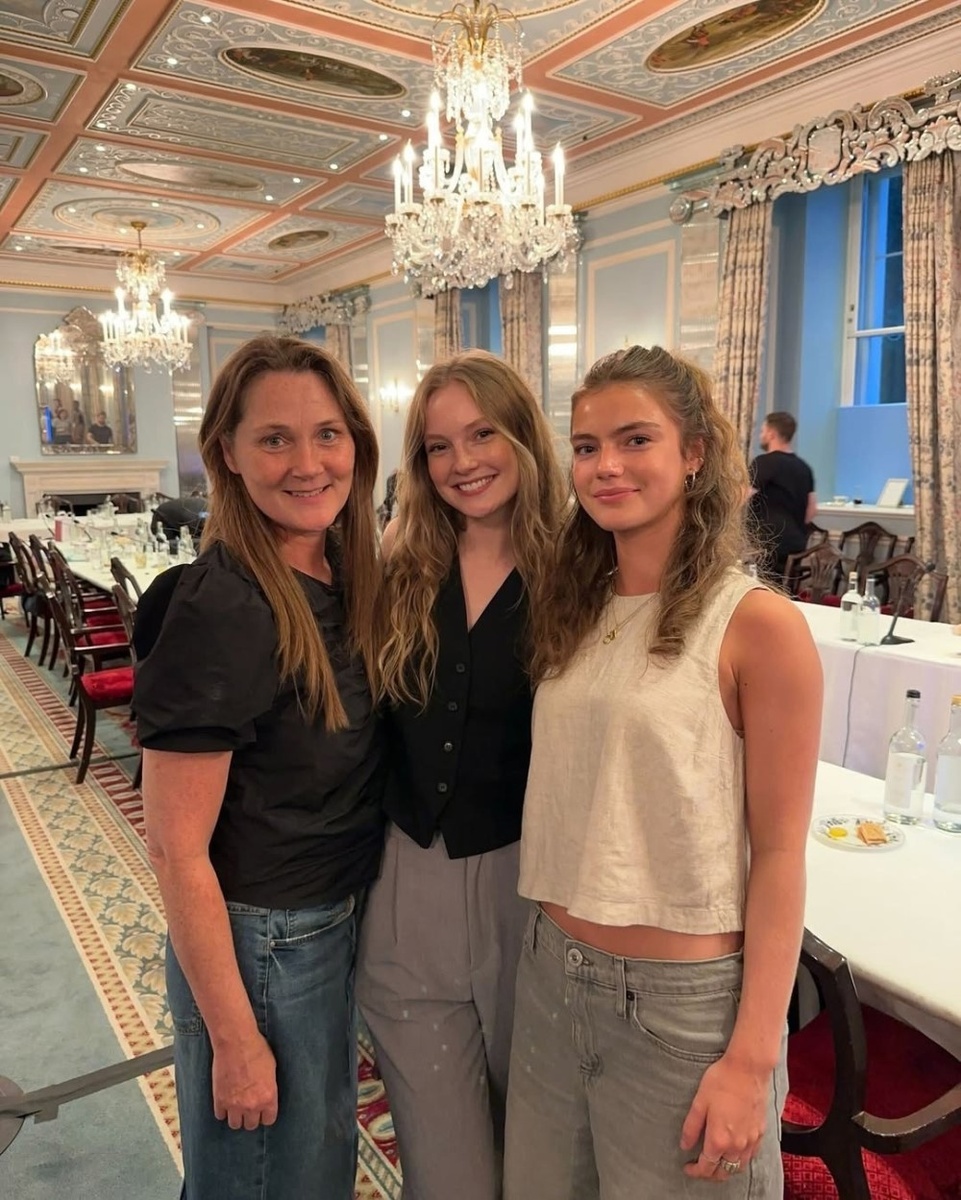     Актеры 4 сезона сериала «Бриджертоны» / Фото: соцсети «Бриджертонов», Netflix