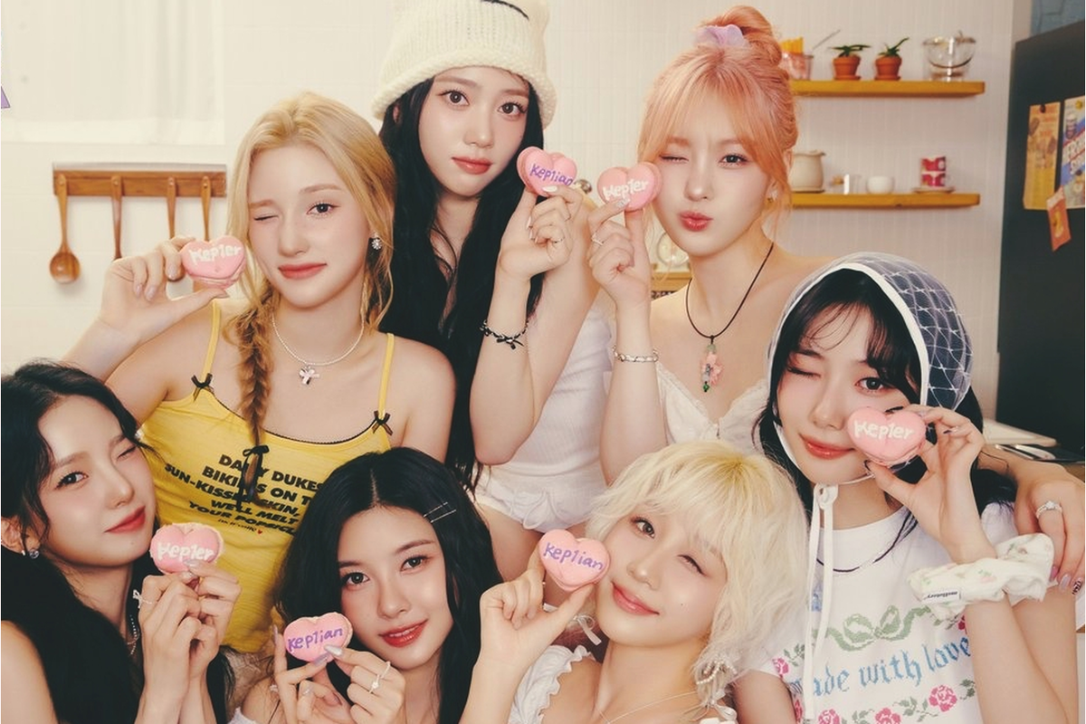     Kep1er отменили встречу с фанатами из-за болезни четырёх участниц