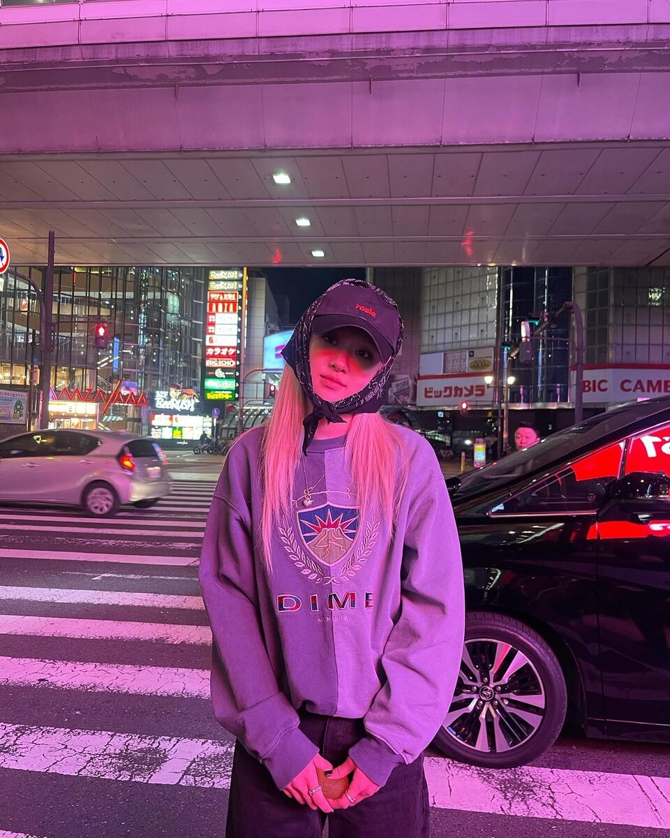    Розэ из BLACKPINKСоцсети