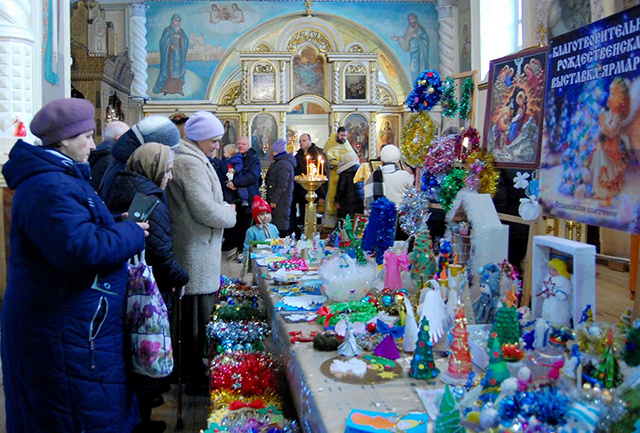В Осташкове началась рождественская ярмарка