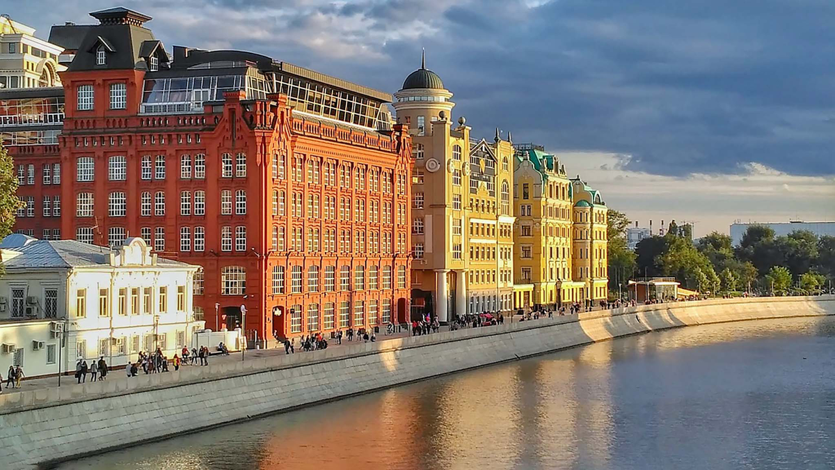 Улица Большая Якиманка в Москве