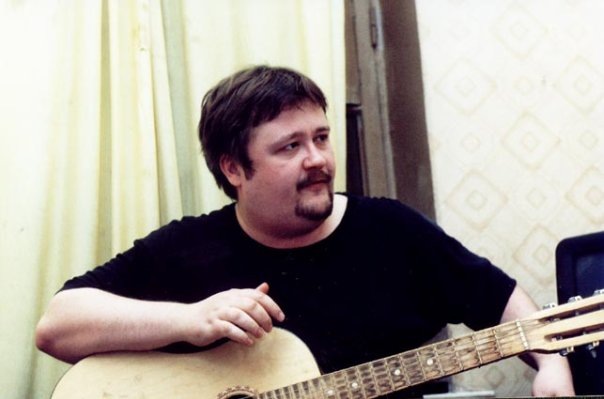 Алексей Фомин, гр. МИНИСТЕРСТВО ЛЮБВИ, 2002.11.07 . Фото из архива группы в ВК 
Министерство Любви (А Фо Мин)