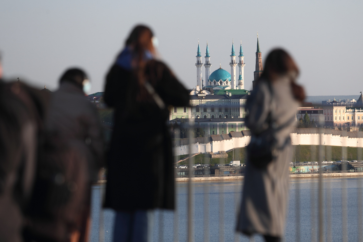 С 1 января понятие курортного сбора заменяется на «туристический налог». Для Татарстана новый сбор тоже станет актуальным — путешественники будут уплачивать сбор за пребывание в Казани. Фото: © «Татар-информ»