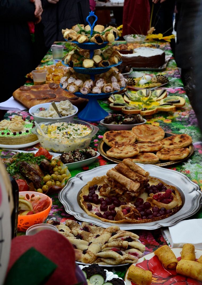 Фото автора. Подходите гости дорогие! Но только после того, как жюри объявит итоги конкурса...