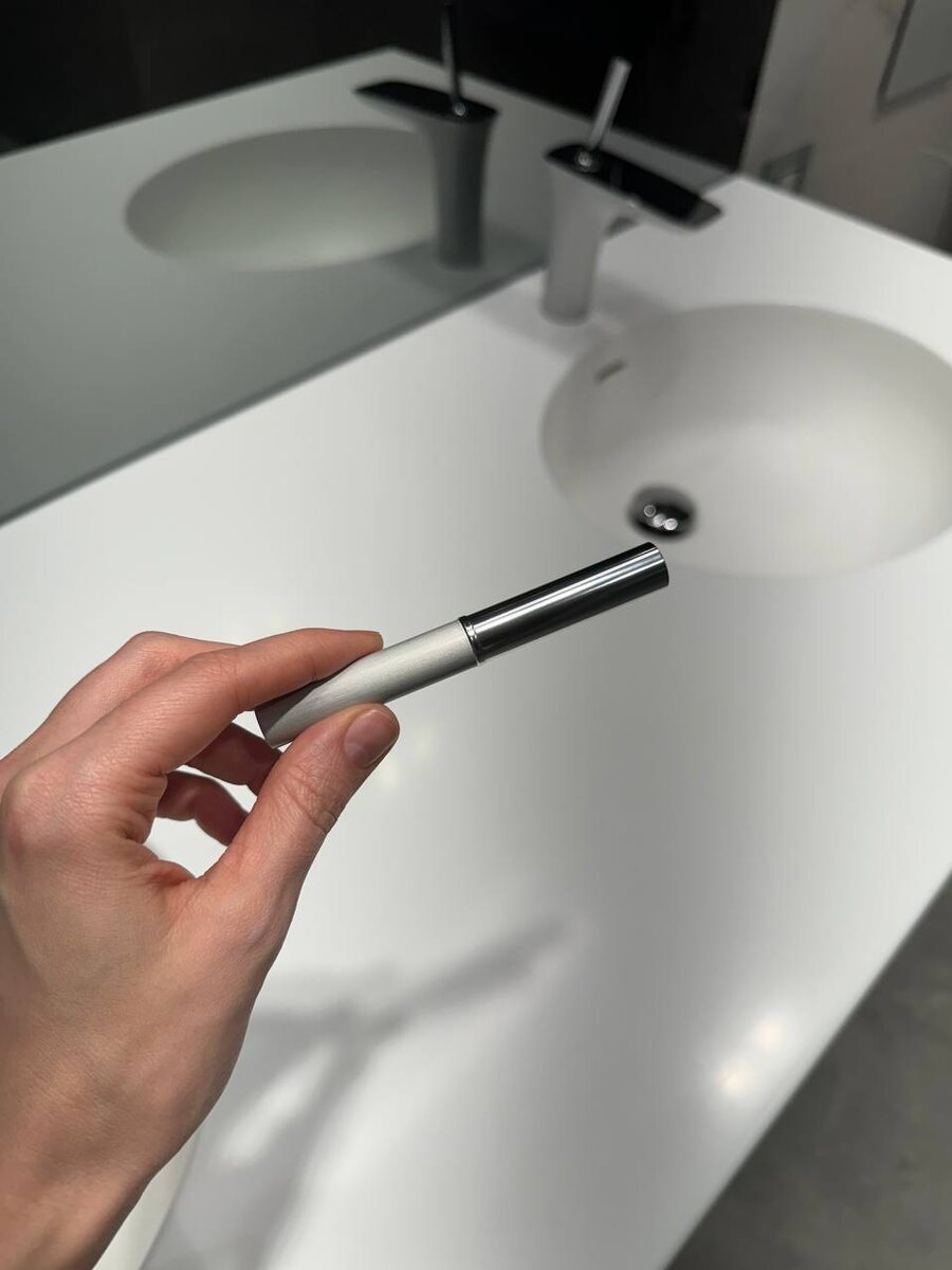 Clinique Almost Lipstick Помада для губ в оттенке Black Honey