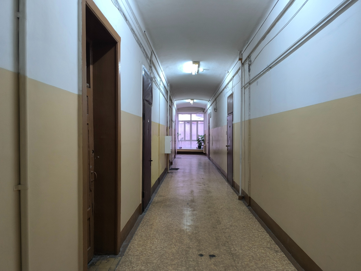 Коридор одного из этажей Дома Нирнзее.