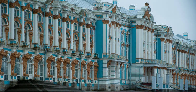  Большой Екатерининский дворец в Пушкинском районе