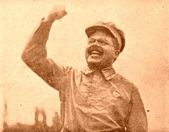 Вот таким должен быть памятник большевикам