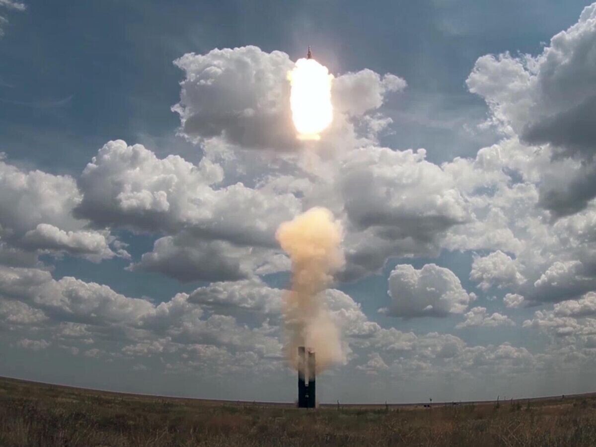    Новейшая зенитная ракетная система С-500 на полигоне Капустин Яр© РИА Новости / Пресс-служба Минобороны РФ