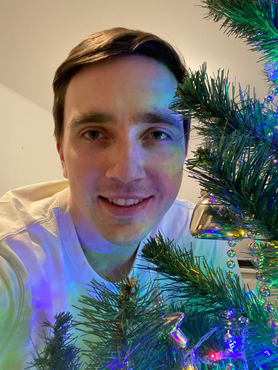 Сияние кожи и души: Новогодние пожелания от доктора Савелия Злобина 