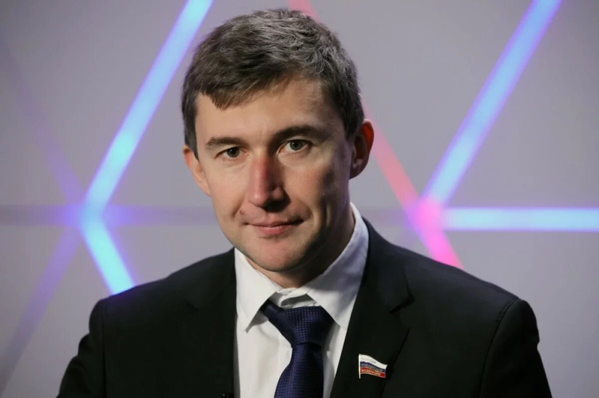    Гроссмейстер Сергей Карякин