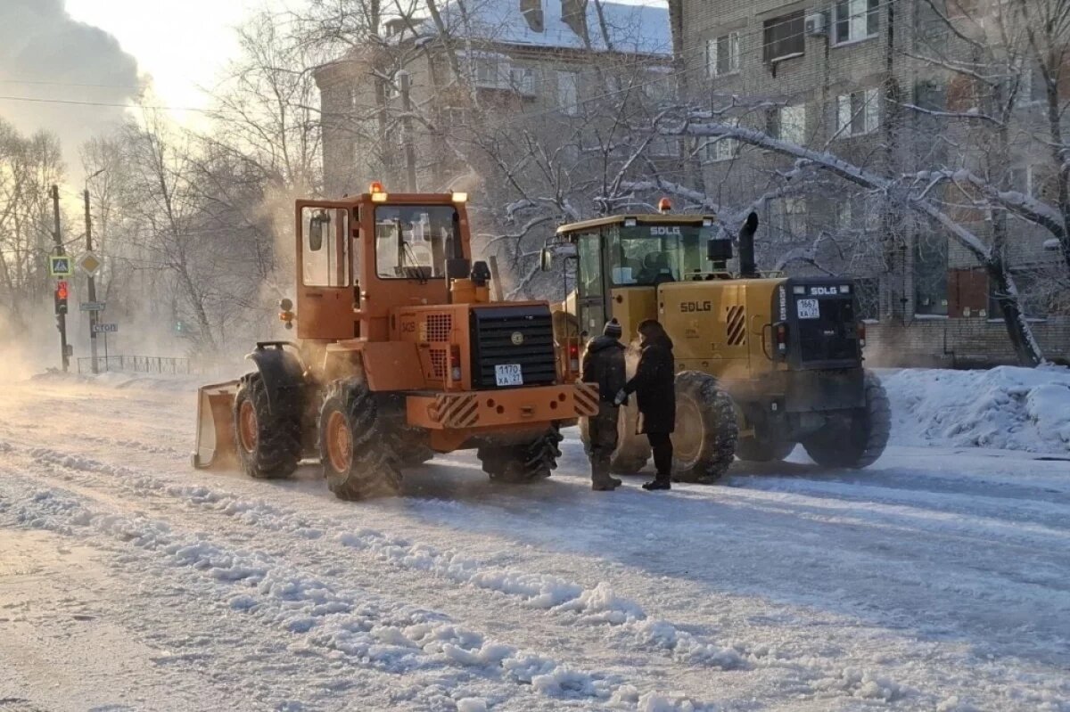    Соцсети: Комсомольск-на-Амуре заливает ледяной водой после прорыва труб