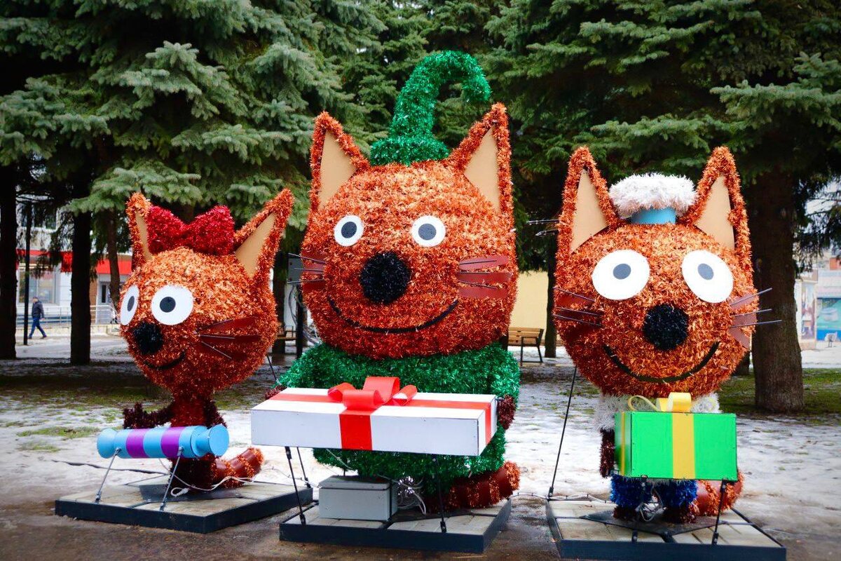    В Донском установили персонажей мультфильма «Три кота»