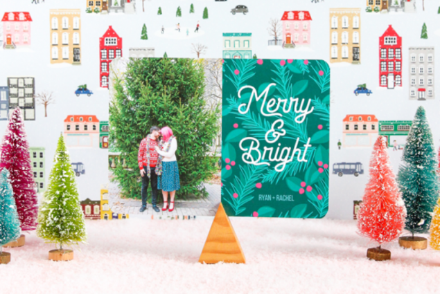    С фотографией   
Источник: "The Things She Makes "