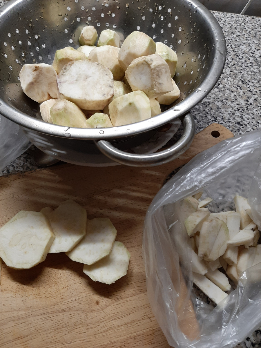 Сельдерей для заморозки.