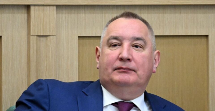 Сейчас уже сенатор...