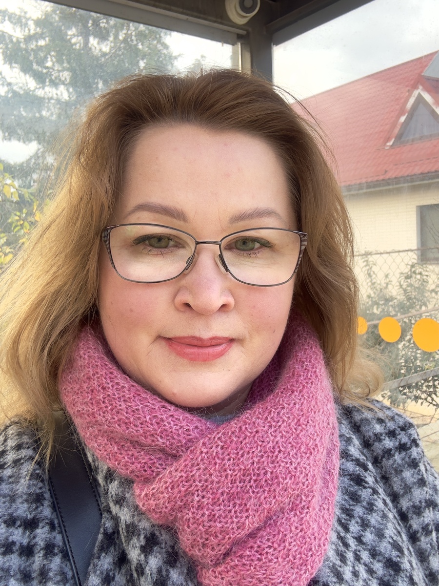 Ваш автор в новом шарфе