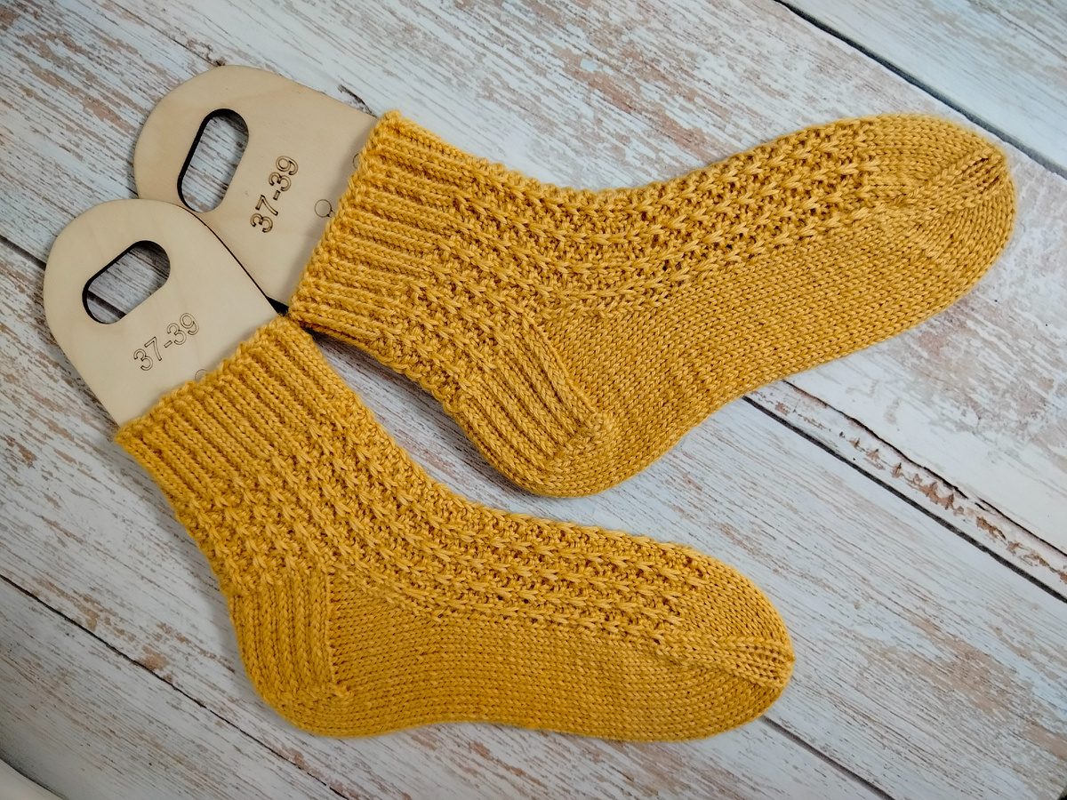 носочки женские из пряжи Вултайм от Ализе. спицы номер три Фото автора