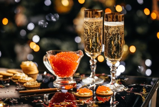    Что поставить на новогодний стол: встречаем 2025 год