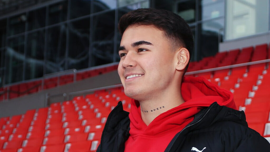 Лучший нападающий московского "Спартака" и ПРЛ Манфред Угальде. Фото из интернета.