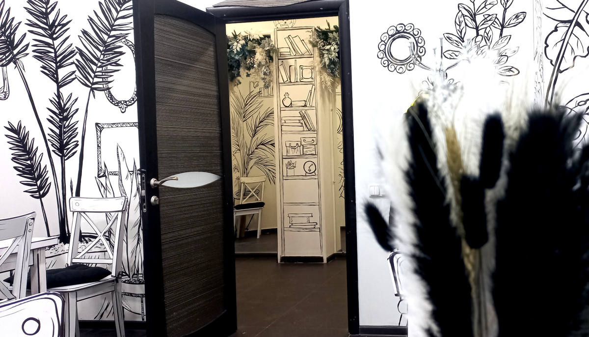 Кофейня «Флэт Уайт» в Донецке. Фото декабрь 2024 года