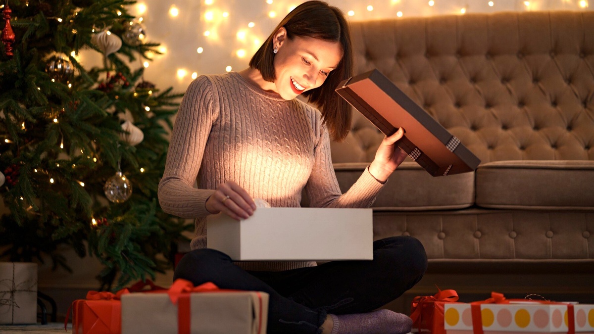    Подарок под ёлочку: в Советском семья нашла возле дома совенка