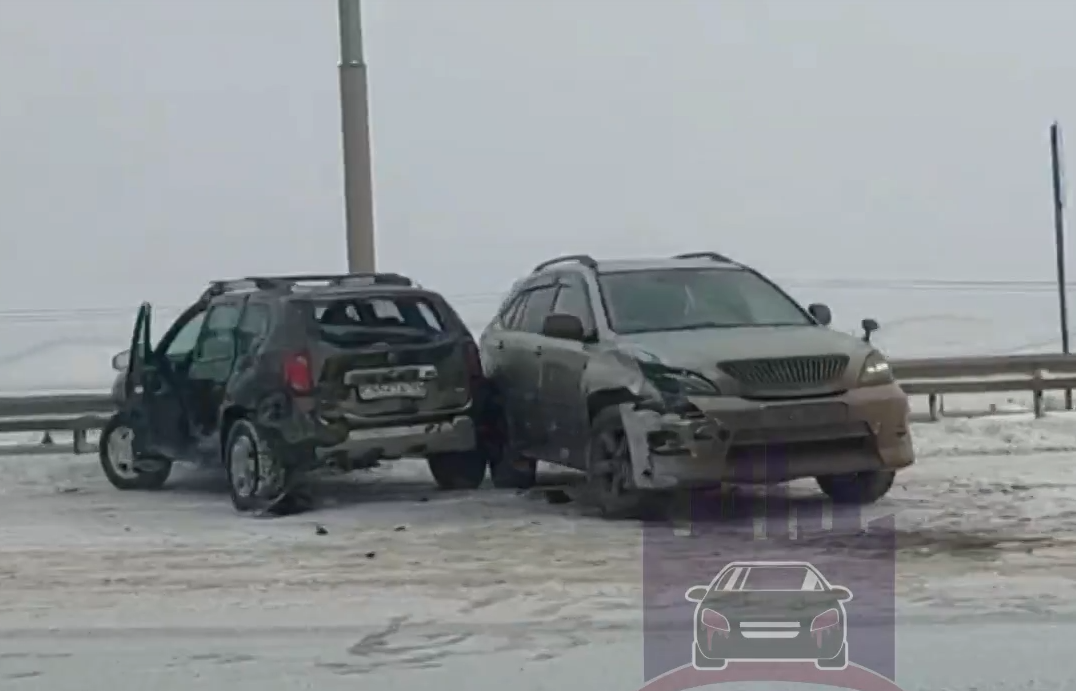     В Емельяновском районе в аварии из трёх машин пострадали 3 человека