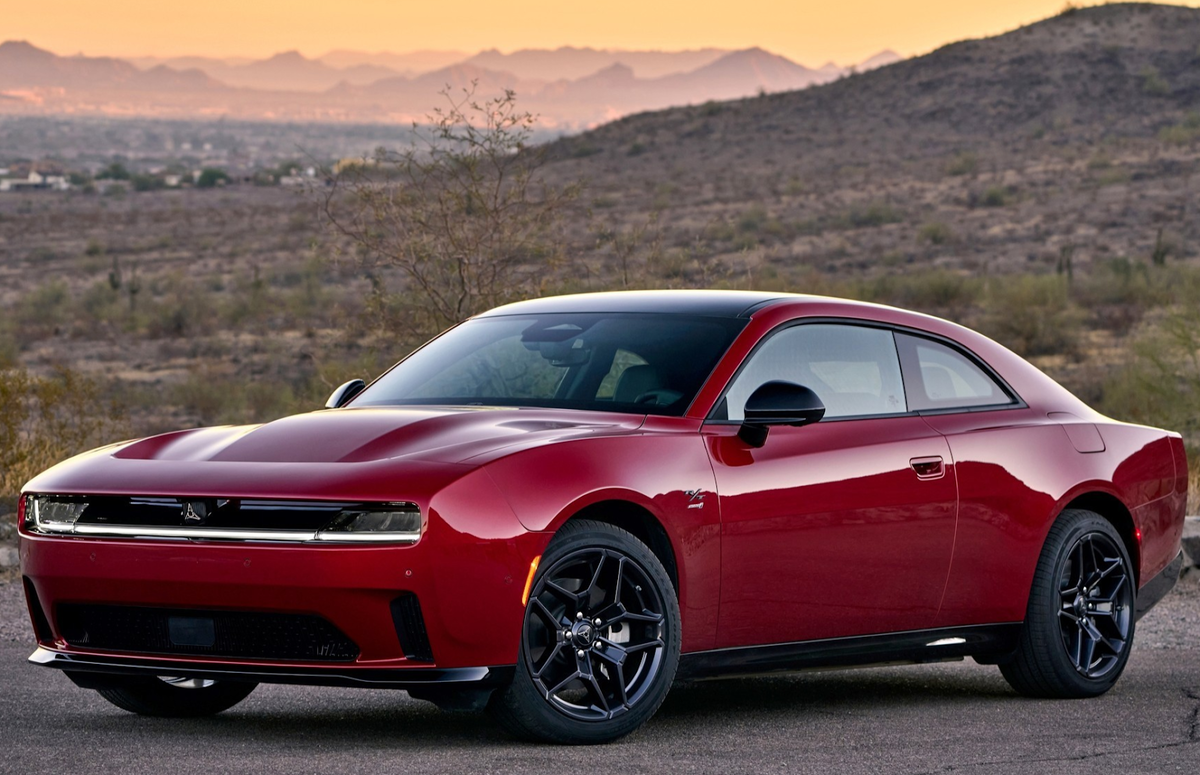 Dodge Charger DaytonaРеволюция без компромиссов: ДВС и BEV на любой вкус