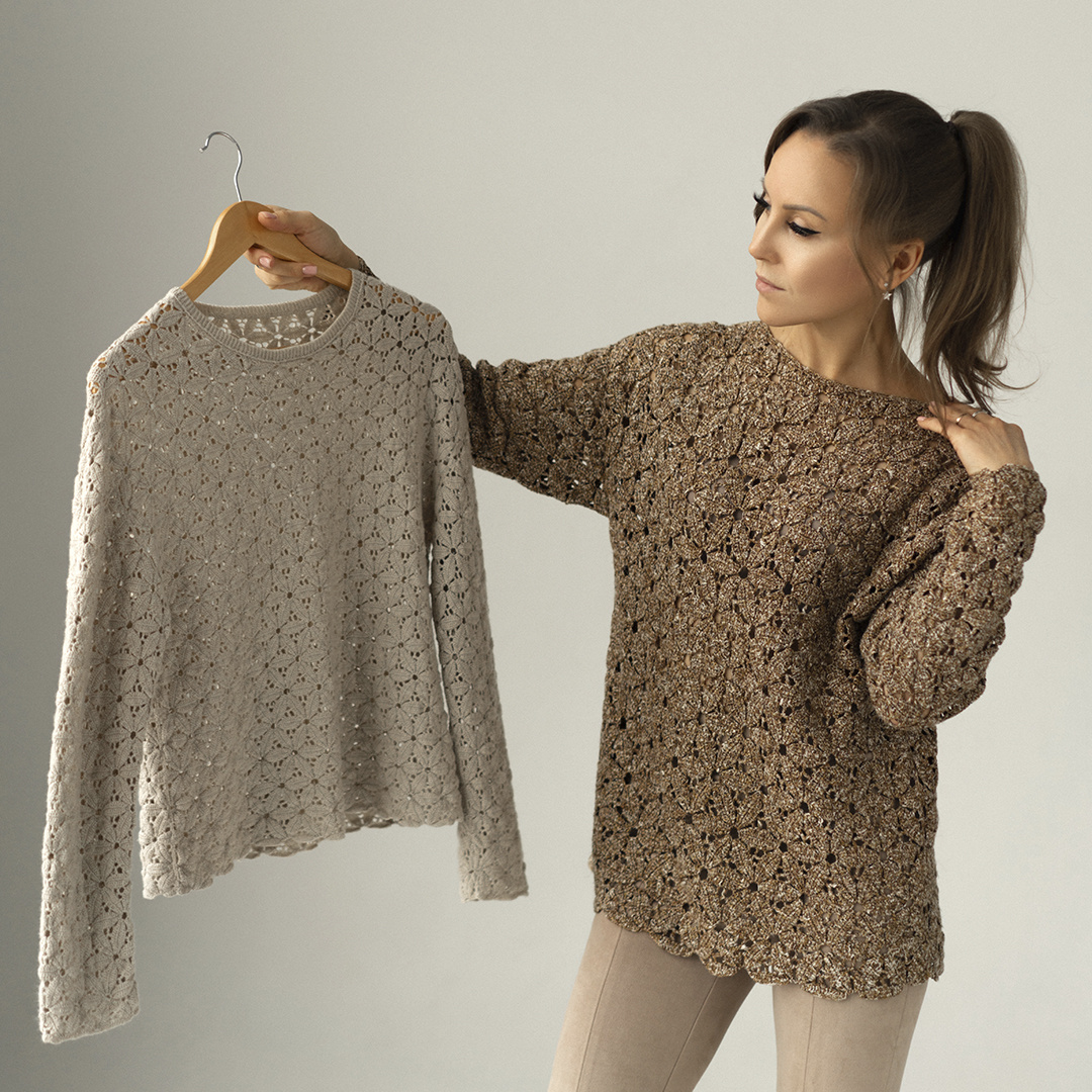 Джемпера связаны одним узорам, но как по-разному смотрятся из-за пряжи