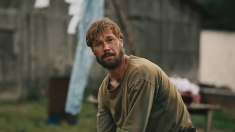    Кадр из сериала "Лихие". Okko