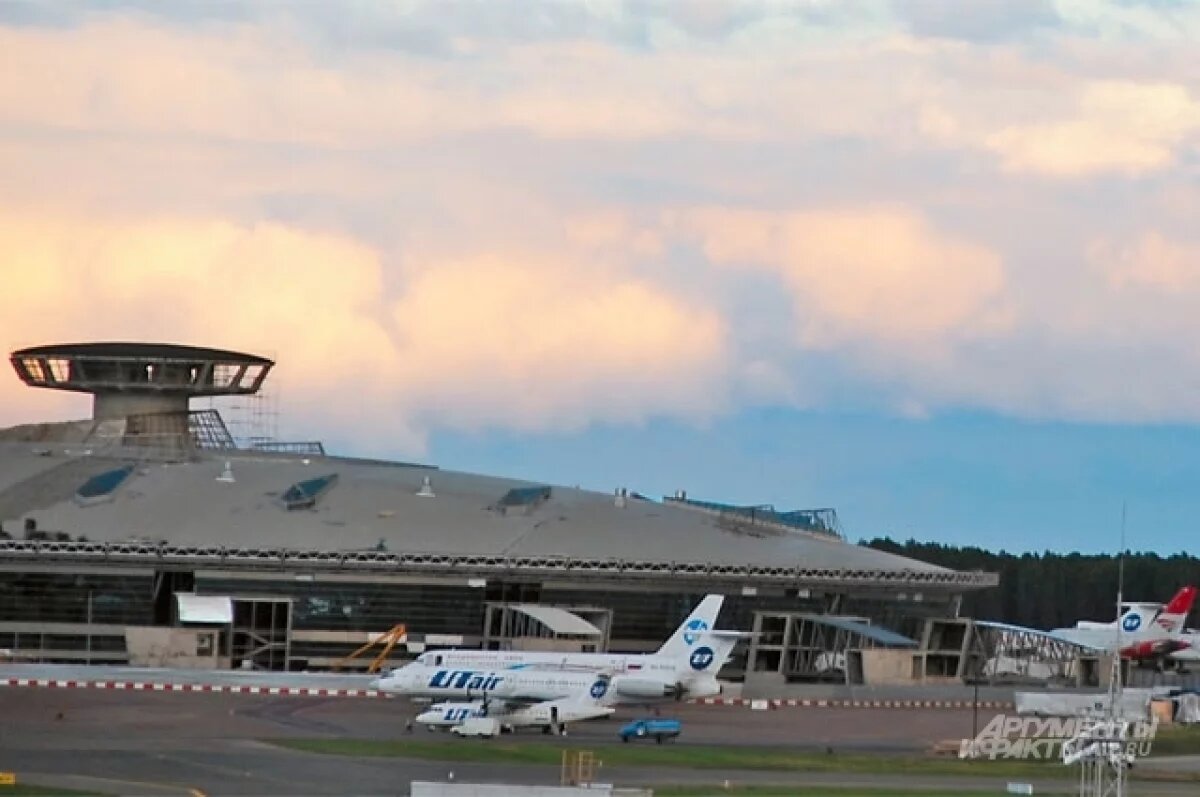    Во Внуково 200 пассажиров почти 12 часов ждут авиарейс во Владикавказ