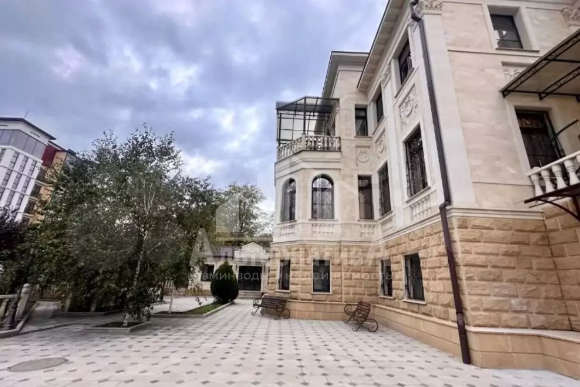     Источник: Авито